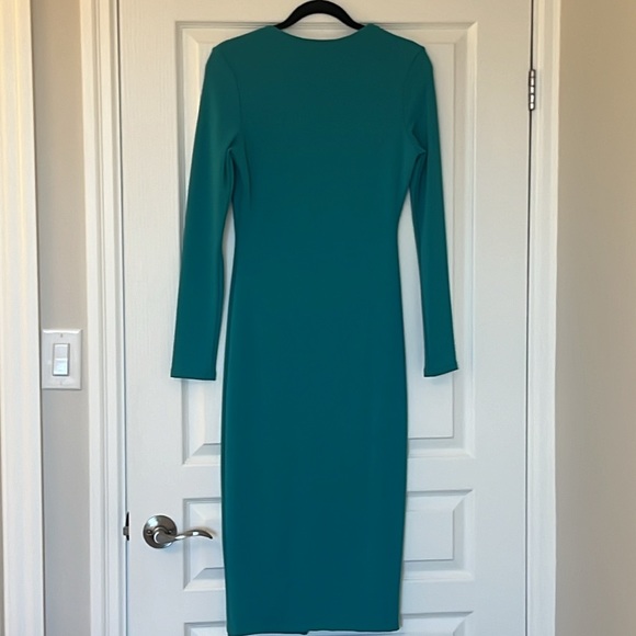Teal V Neck Bodycon dress - Midi Legnth - Size Large - Picture 2 of 2
